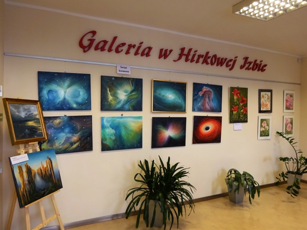 Wystawa obrazów Janiny Koniuszy